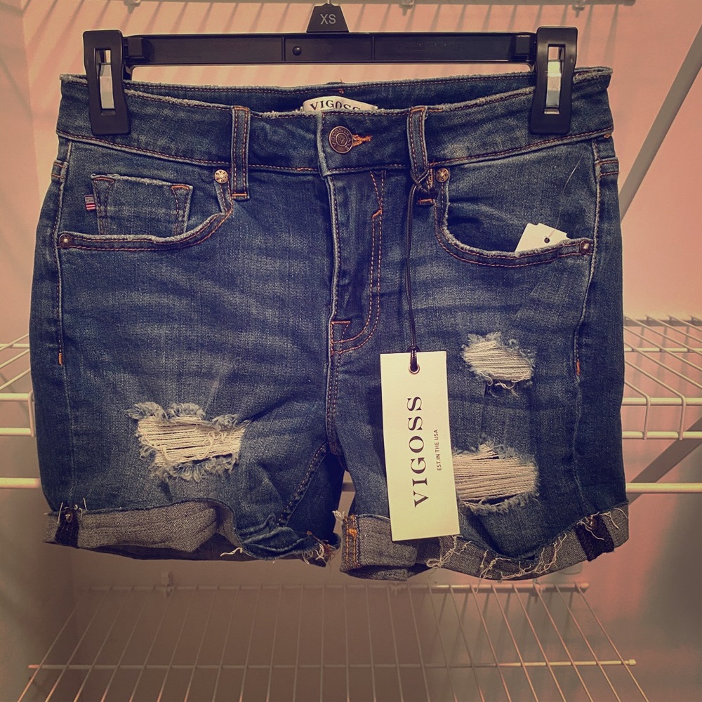 Vigoss “Pixie Cuffed Frayed Hem Shorts”